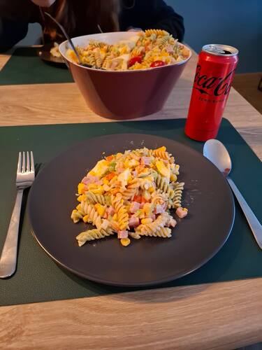 Family recipes are a funny thing. They are so simple, yet so good! Yesterday, I made my family's favourite. A healthy pasta-based salad with