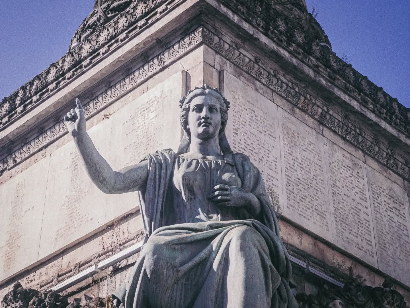 BXL