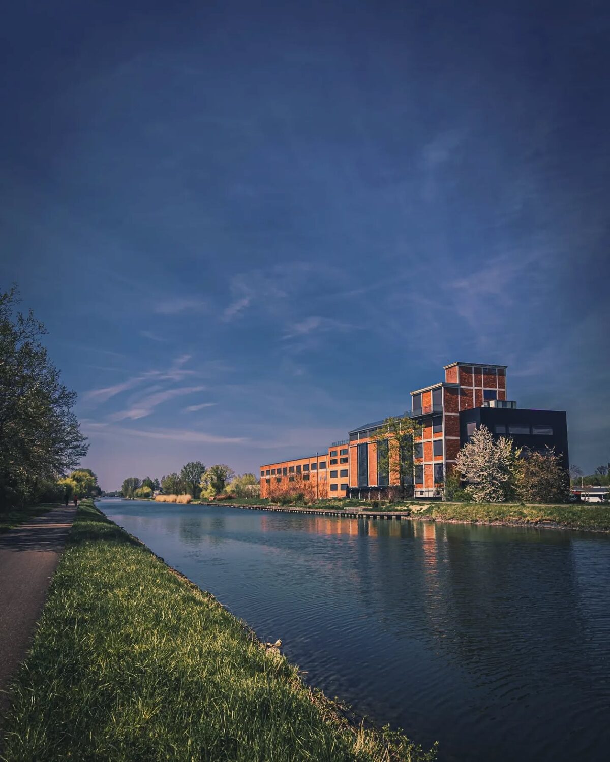 De zon schijnt? Knooppuntentijd!

Een aanrader? Niet per se. Sowieso alleen relevant als je van Leuven naar Mechelen moet of omgekeerd. Wel